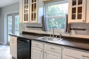 3325 Elizabeth St, West Melbourne, FL 32904 - Photo 9