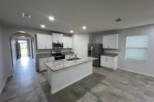 740 Acadia Ct SE, Palm Bay, FL 32909 - Photo 3