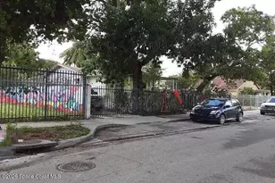 534 NW 30th St, Miami, FL 33127 - Photo 3