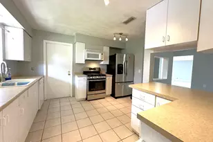 1082 Madrid Rd, Rockledge, FL 32955 - Photo 11