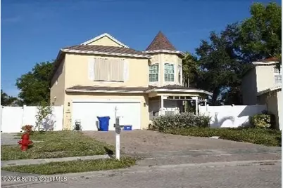 129 Country Club Way, Royal Palm Beach, FL 33411 - Photo 1