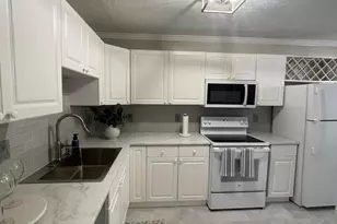 5 N Deleon Ave, Titusville, FL 32796 - Photo 9