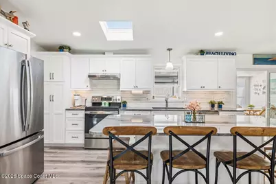 487 N Marlin Circle, Barefoot Bay, FL 32976 - Photo 5