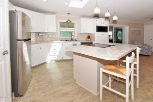 567 Dolphin Circle, Barefoot Bay, FL 32976 - Photo 5