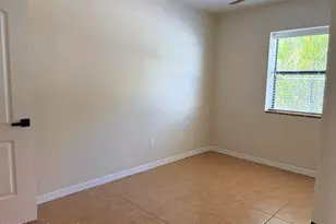 1464 Guava Ave, Melbourne, FL 32935 - Photo 5