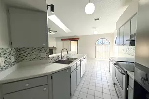 866 Hanau Ave NW, Palm Bay, FL 32907 - Photo 7