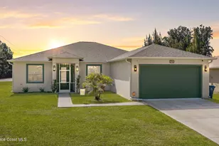790 Haryestor Ave SW, Palm Bay, FL 32908 - Photo 3