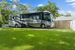 578 Lake Ashley Cir, West Melbourne, FL 32904 - Photo 5