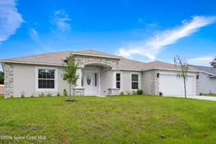 1098 Carthage Ave NW, Palm Bay, FL 32907 - Photo 3