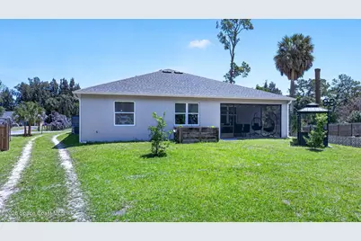317 NW Valencia Road, Melbourne, FL 32904 - Photo 41
