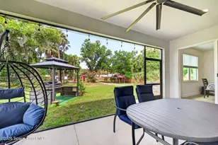 317 NW Valencia Rd, Melbourne, FL 32904 - Photo 5