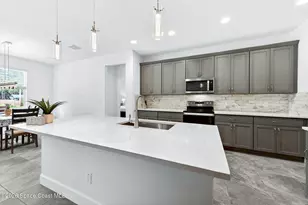 317 NW Valencia Rd, Melbourne, FL 32904 - Photo 17