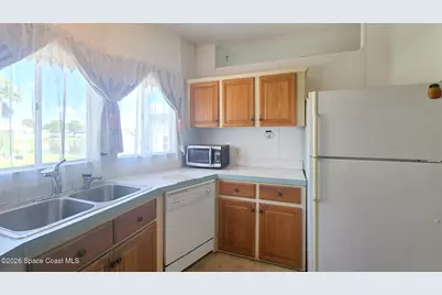 300 Beech Court, Cocoa, FL 32926 - Photo 9