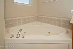 4050 Alamanda Key Dr, Melbourne, FL 32901 - Photo 11