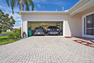 4050 Alamanda Key Dr, Melbourne, FL 32901 - Photo 23
