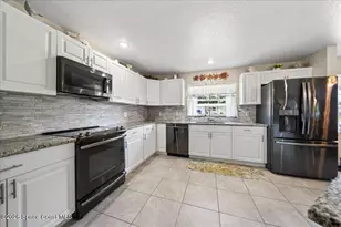 1687 Garden Ave, Melbourne, FL 32934 - Photo 7