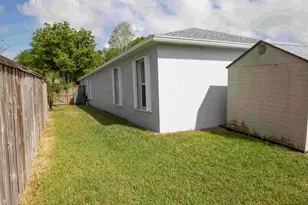 3821 Long Leaf Dr, Melbourne, FL 32940 - Photo 9