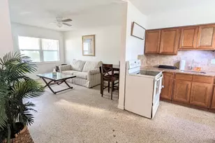 1420 Avocado Ave, Melbourne, FL 32935 - Photo 3