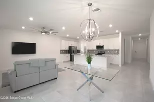560 Veridian Cir NW, Palm Bay, FL 32907 - Photo 17