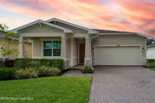 560 Veridian Cir NW, Palm Bay, FL 32907 - Photo 3