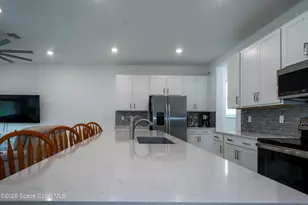 560 Veridian Cir NW, Palm Bay, FL 32907 - Photo 17