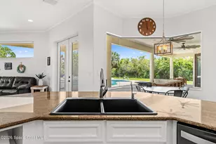 4010 Turkey Point Dr, Melbourne, FL 32934 - Photo 9