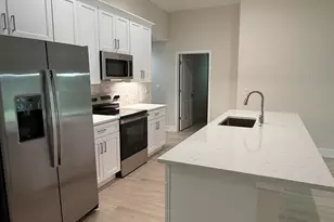 581 Toynbee Rd SW, Palm Bay, FL 32908 - Photo 9