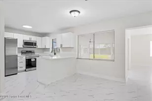 866 Vance Cir NE, Palm Bay, FL 32905 - Photo 5