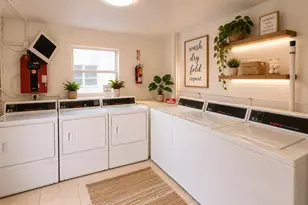 1432 Parkway Dr, Melbourne, FL 32935 - Photo 23