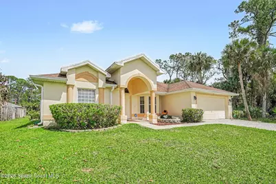 835 Rebus Avenue SW, Palm Bay, FL 32908 - Photo 3