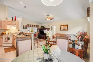 835 Rebus Ave SW, Palm Bay, FL 32908 - Photo 15