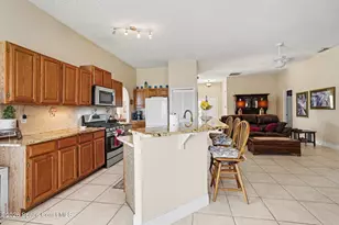 345 Lake View Ln, Palm Bay, FL 32909 - Photo 7