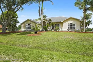 345 Lake View Ln, Palm Bay, FL 32909 - Photo 5