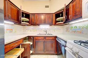 1016 S Park Ave, Titusville, FL 32780 - Photo 15