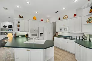 958 Fostoria Dr, Melbourne, FL 32940 - Photo 9