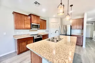 4645 Pagosa Springs Cir, Melbourne, FL 32901 - Photo 9