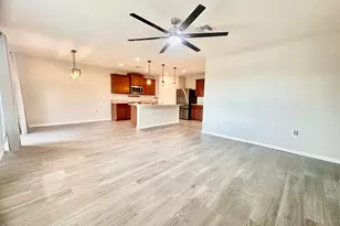 4645 Pagosa Springs Cir, Melbourne, FL 32901 - Photo 11