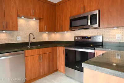 4014 Vista Oaks Circle NE, Melbourne, FL 32905 - Photo 7