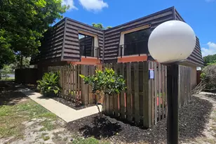 4014 Vista Oaks Cir NE, Melbourne, FL 32905 - Photo 1