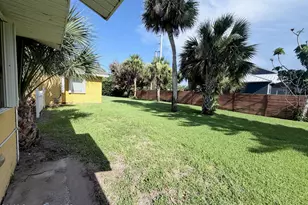 702 Oak St, Melbourne Beach, FL 32951 - Photo 31