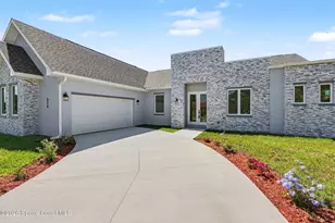 534 Mimosa St SW, Palm Bay, FL 32908 - Photo 3