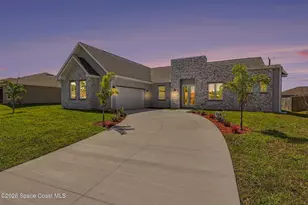 534 Mimosa St SW, Palm Bay, FL 32908 - Photo 1