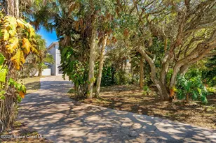 9085 Hwy A1A, Melbourne Beach, FL 32951 - Photo 23