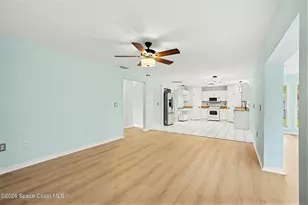 1640 Vista Lake Cir, Melbourne, FL 32904 - Photo 9