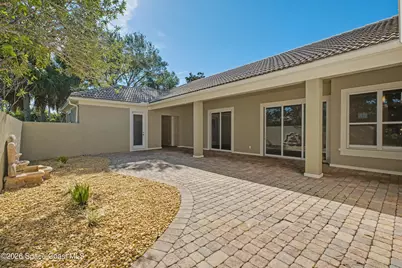 2158 Falls Circle, Vero Beach, FL 32967 - Photo 3
