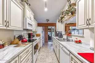 2000 Sun Valley St, Titusville, FL 32780 - Photo 11