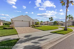 1611 Lago Mar Dr, Melbourne, FL 32940 - Photo 1