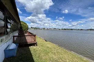 300 Bottlebrush Ct, Cocoa, FL 32926 - Photo 3