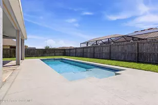 3356 Slate St, Melbourne, FL 32904 - Photo 5