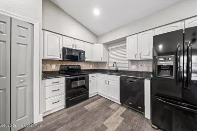 697 Hamm Street NW, Palm Bay, FL 32907 - Photo 7